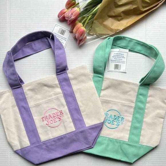 Trader Joe’s Pastel Canvas Tote Bag Set - Green and Purple - Picture 1 of 4